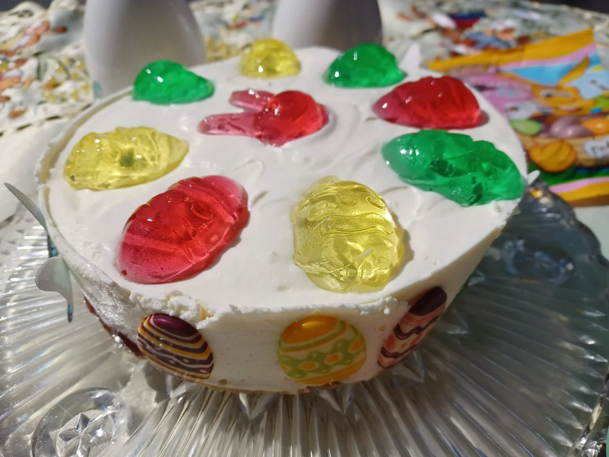 Rezept: Bunte Frischkäsetorte Bild Nr. 15702 Bunte Frischkäsetorte - Rezept - Bild Nr. 15702