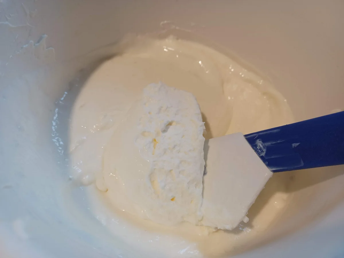 Rezept: Bunte Frischkäsetorte Bild Nr. 15712 Bunte Frischkäsetorte - Rezept - Bild Nr. 15712