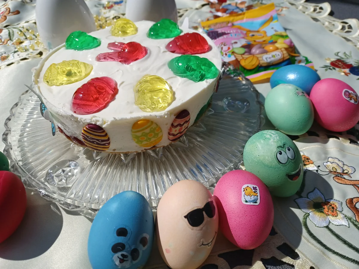 Rezept: Bunte Frischkäsetorte Bild Nr. 15715 Bunte Frischkäsetorte - Rezept - Bild Nr. 15715