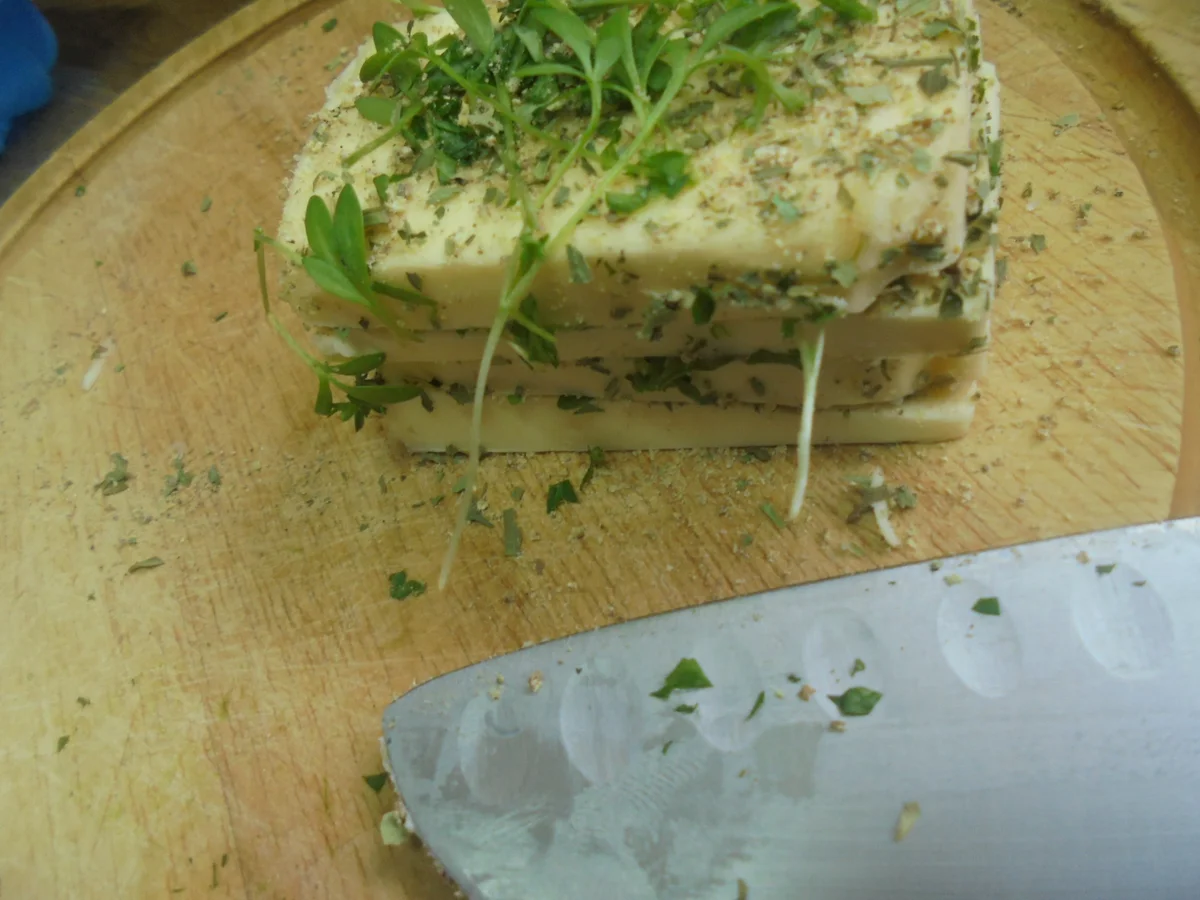 Kräuterbutter-Kranz - Rezept - Bild Nr. 15702