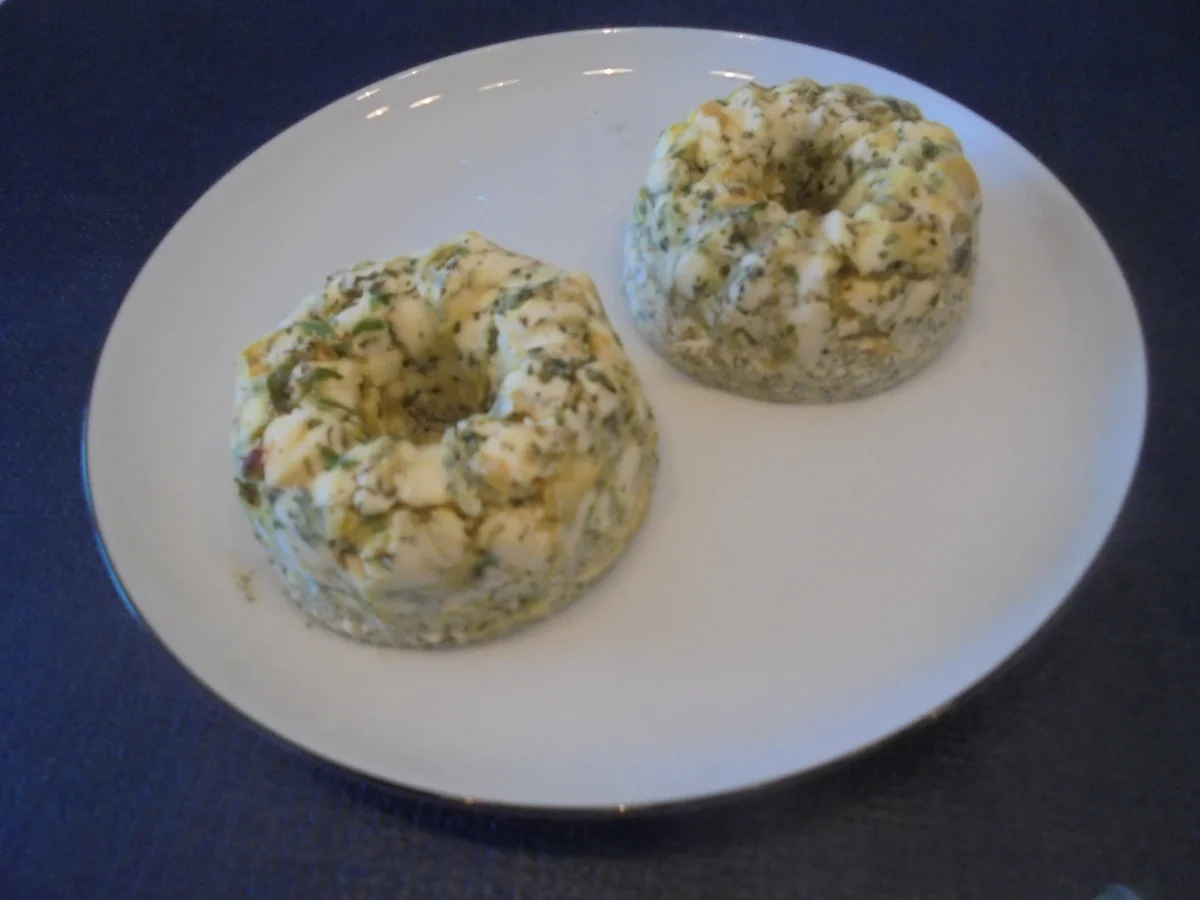 Kräuterbutter-Kranz - Rezept - Bild Nr. 15708