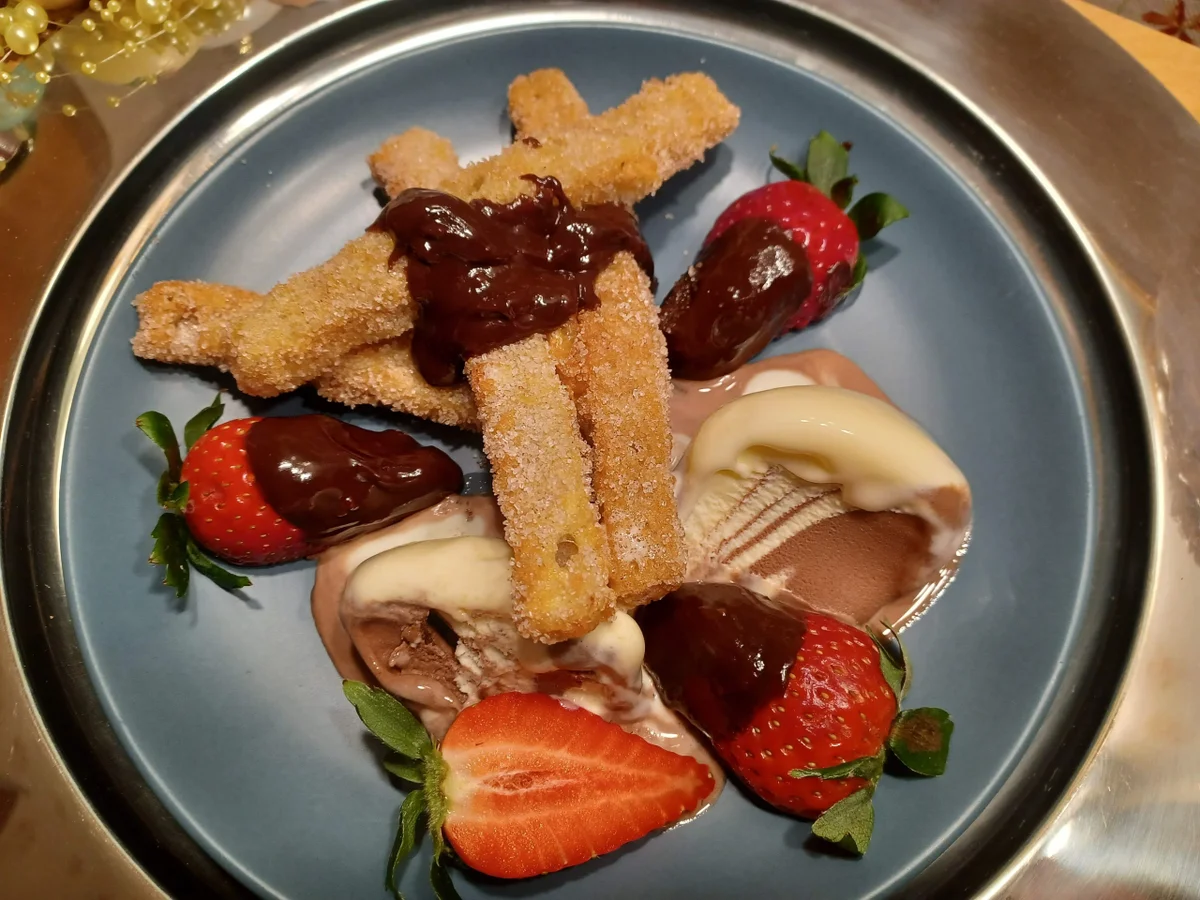 Rezept: Süße French - Toast - Sticks mit Schokoladensauce Back Challenge 04/2022 Bild Nr. 15709 Süße French - Toast - Sticks mit Schokoladensauce Back Challenge 04/2022 - Rezept - Bild Nr. 15709