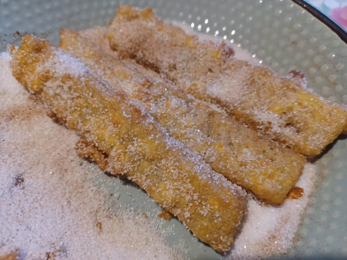 Rezept: Süße French - Toast - Sticks mit Schokoladensauce Back Challenge 04/2022 Bild Nr. 15716 Süße French - Toast - Sticks mit Schokoladensauce Back Challenge 04/2022 - Rezept - Bild Nr. 15716