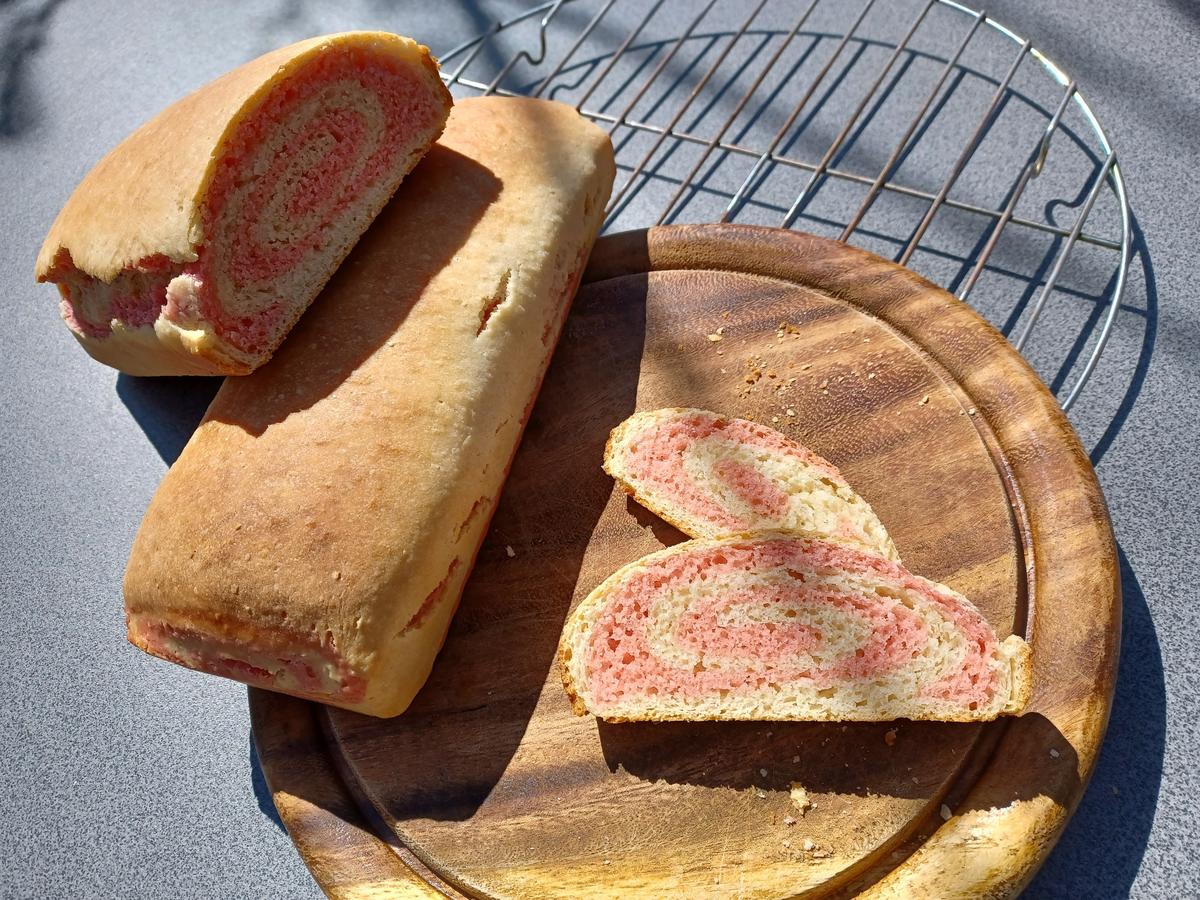 Rosa Strudel Brot - Rezept - Bild Nr. 15719