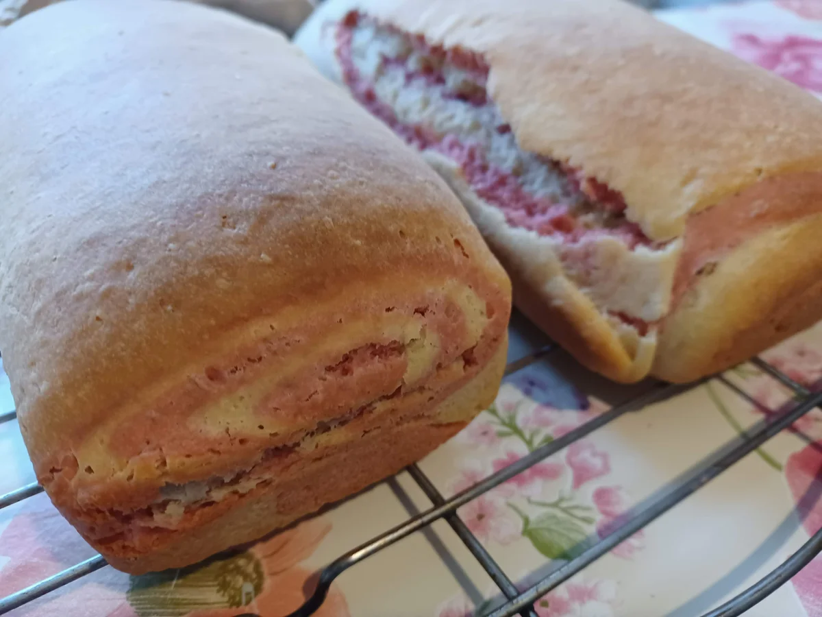 Rosa Strudel Brot - Rezept - Bild Nr. 15729