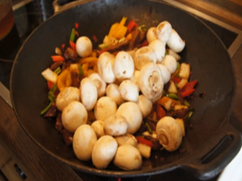 Minutensteakstreifen mit Gemüsemix, Champignons und Basmatireis - Rezept - Bild Nr. 15751