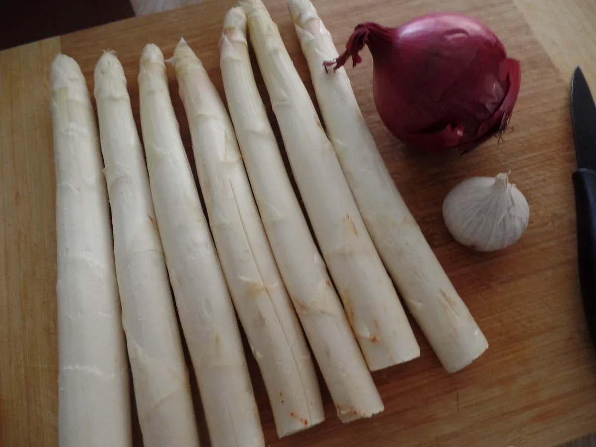 Spargel-Erdbeer-Salat mit Hüftsteak - Rezept - Bild Nr. 15718