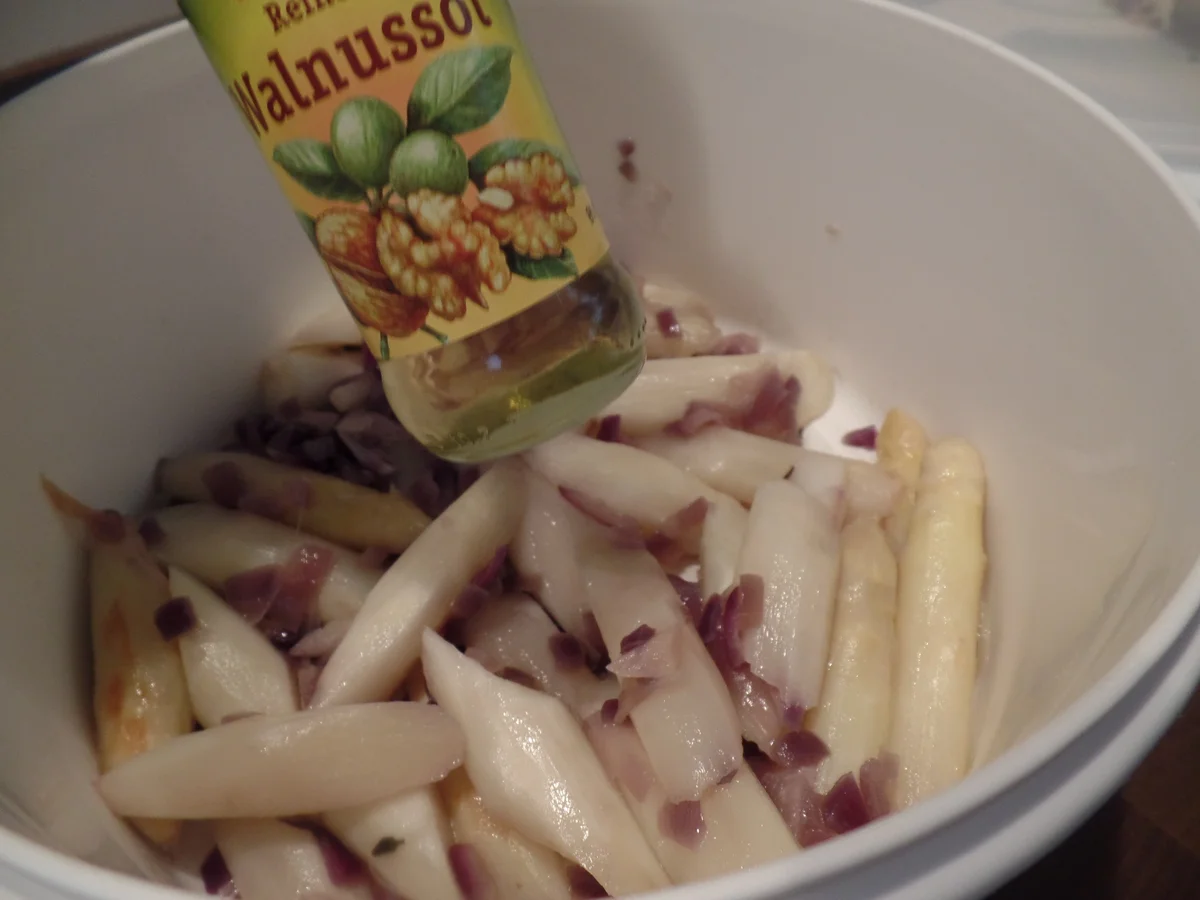 Spargel-Erdbeer-Salat mit Hüftsteak - Rezept - Bild Nr. 15723