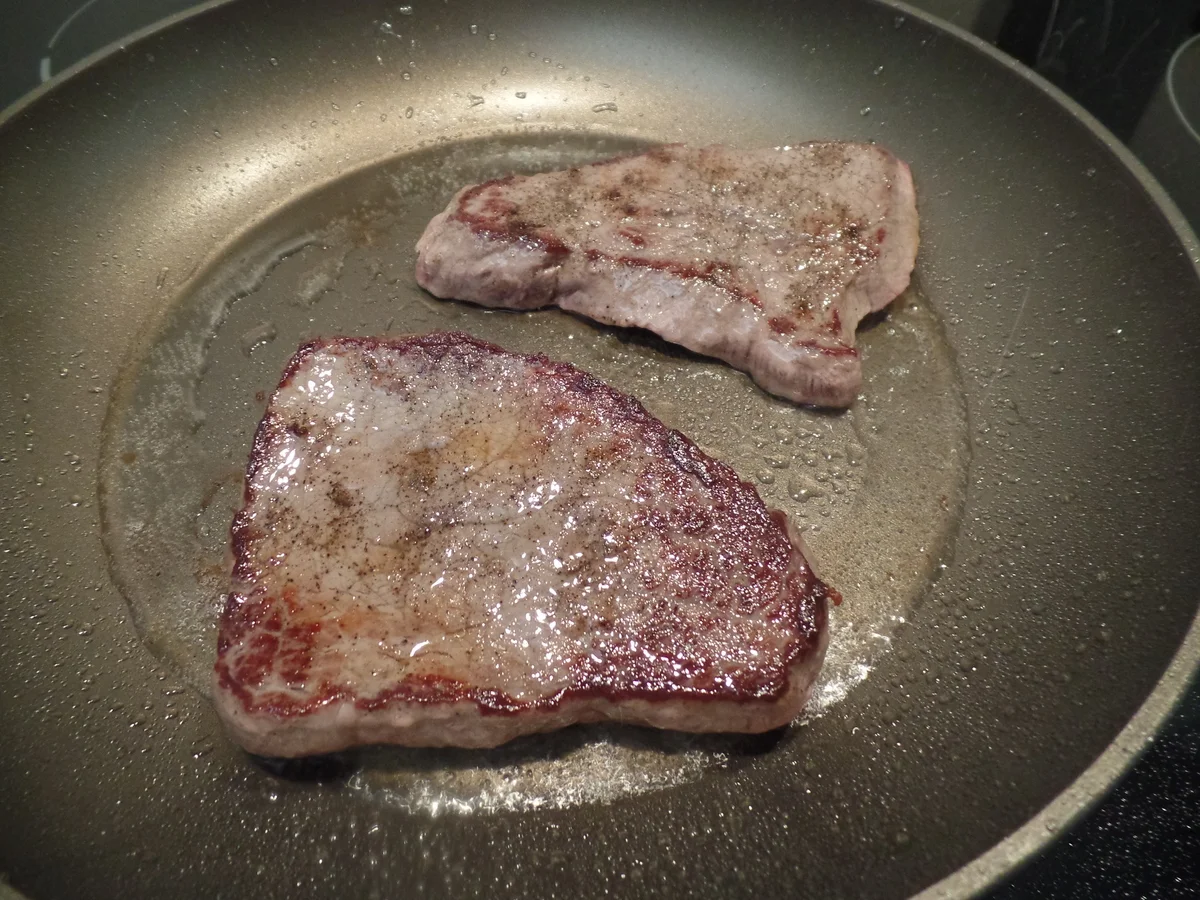 Spargel-Erdbeer-Salat mit Hüftsteak - Rezept - Bild Nr. 15727