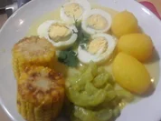 Eier in Sahne-Senf-Sauce mit Schmorgurke, Buttermais und Drillingen - Rezept - Bild Nr. 2