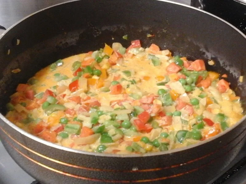 Ei-Reis-Frikadellen mit Rahm-Gemüsemix und Drillingen - Rezept - Bild Nr. 14