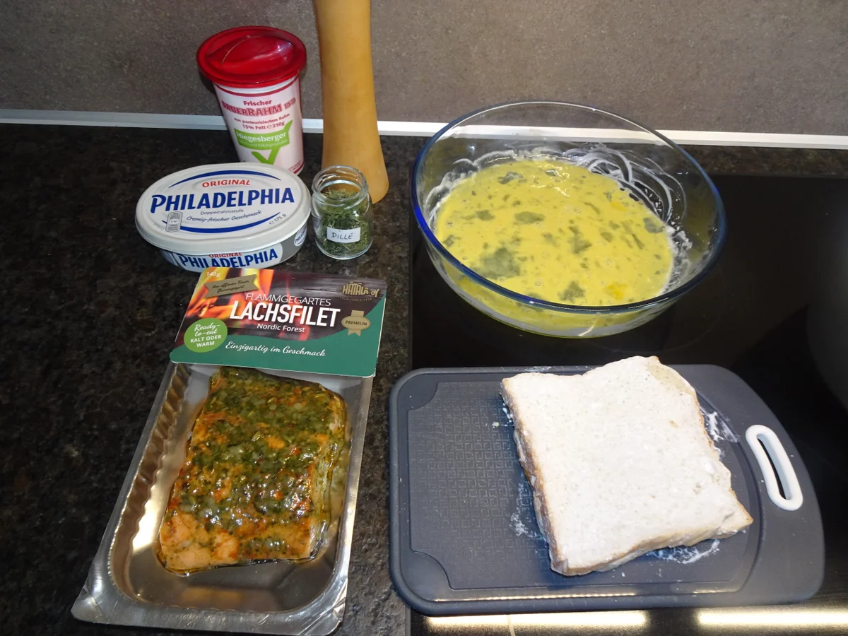 Rezept: Räucherlachs Pofesen auf einem Rucola Salatbett Bild Nr. 15727 Räucherlachs Pofesen auf einem Rucola Salatbett - Rezept - Bild Nr. 15727