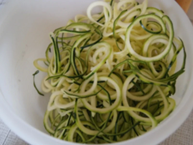 Rezept: Spargel Zucchini-Spaghetti Bild Nr. 5 Spargel Zucchini-Spaghetti - Rezept - Bild Nr. 5