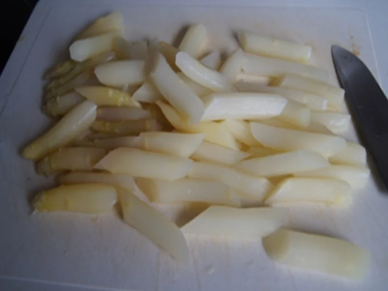 Rezept: Spargel Zucchini-Spaghetti Bild Nr. 6 Spargel Zucchini-Spaghetti - Rezept - Bild Nr. 6