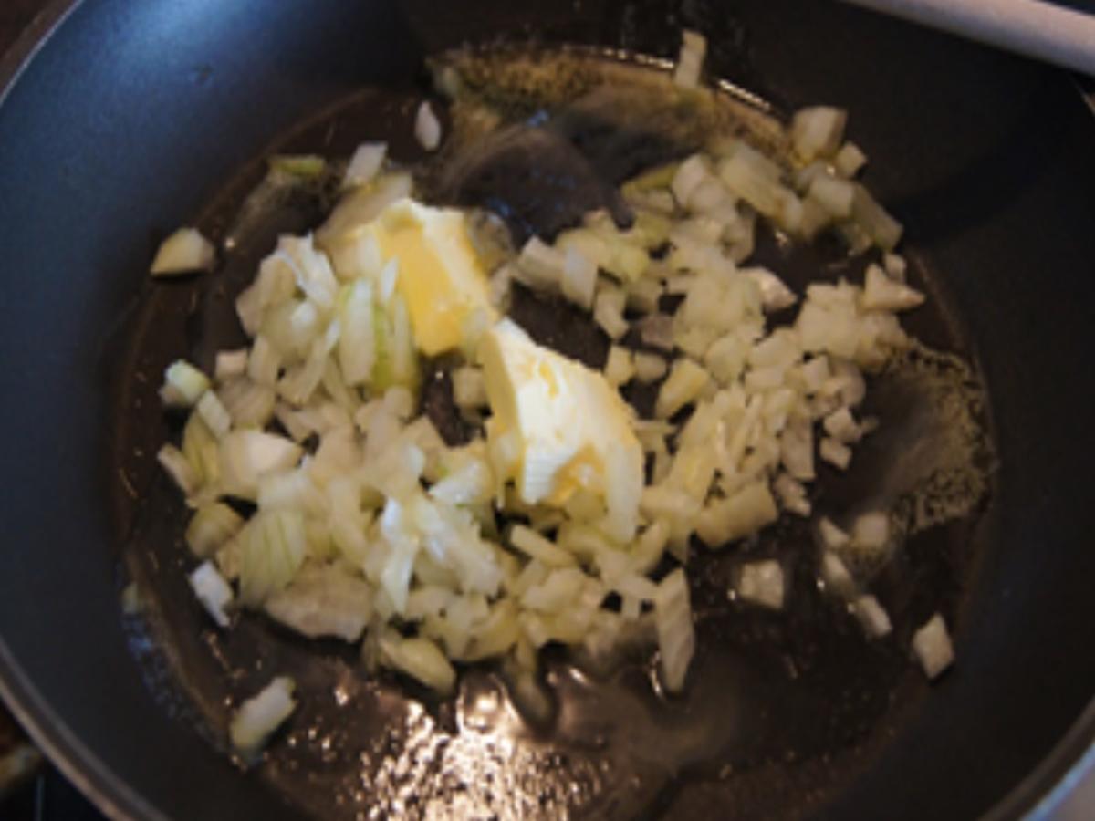 Bobby Bohnen in Senfsauce mit gekochten Eiern und gelben Drillingen - Rezept - Bild Nr. 15723