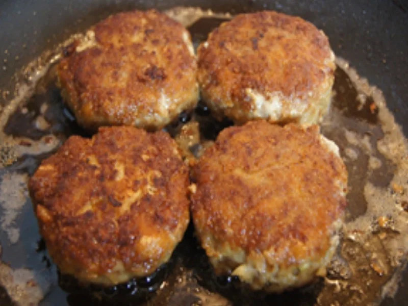 Buletten mit würzigem Spinat und Kümmel-Kartoffeln - Rezept - Bild Nr. 7