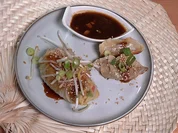 Rezept: Asiatische Krautwickel mit vegetarischen Gyozas und Szechuan-Sauce Bild Nr. 15720 Asiatische Krautwickel mit vegetarischen Gyozas und Szechuan-Sauce - Rezept - Bild Nr. 15720