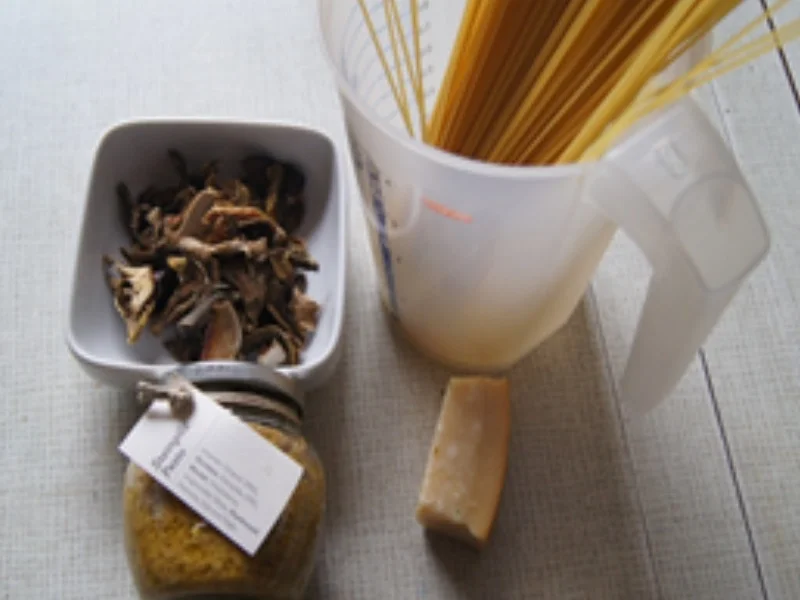 Rezept: Spaghetti mit Steinpilz Pesto Bild Nr. 3 Spaghetti mit Steinpilz Pesto - Rezept - Bild Nr. 3