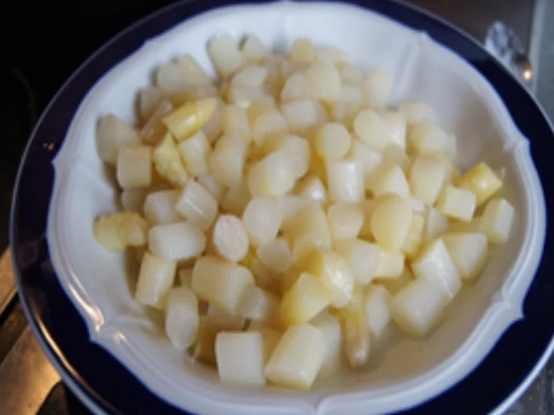 Spargelsuppe mit pikanter Einlage - Rezept - Bild Nr. 15722