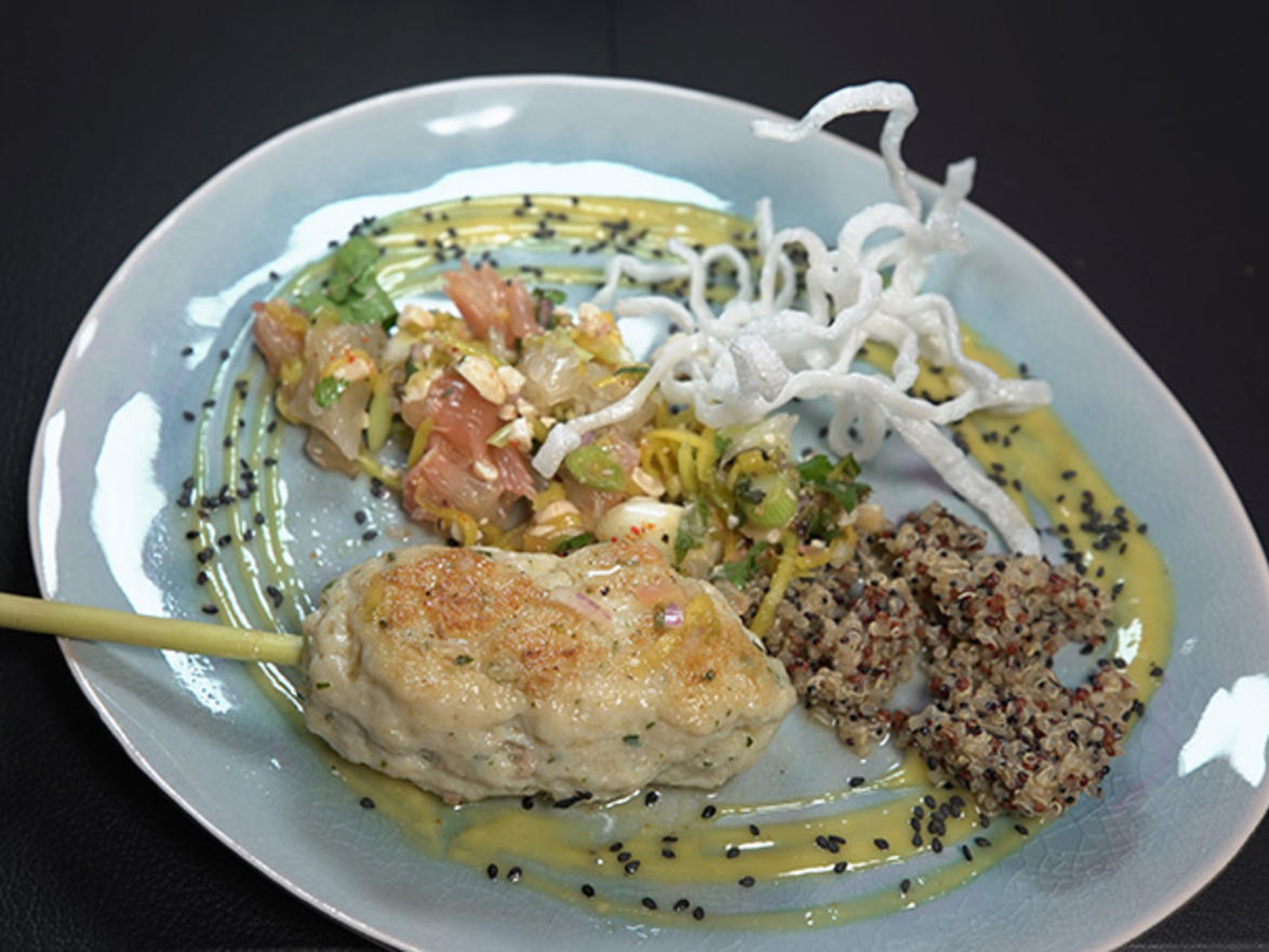 Grüner Mango Salat mit Fisch Pops, Vanille Quinoa und frittierten ...