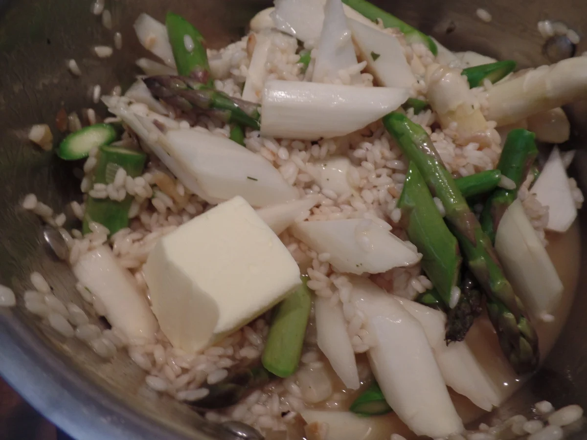 Spargel-Risotto mit Spargel-Bärlauch-Pesto - Rezept - Bild Nr. 15724