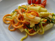 Spargel mit Zucchini -/ Möhrenspaghetti in Sauce Hollandaise - Rezept - Bild Nr. 2