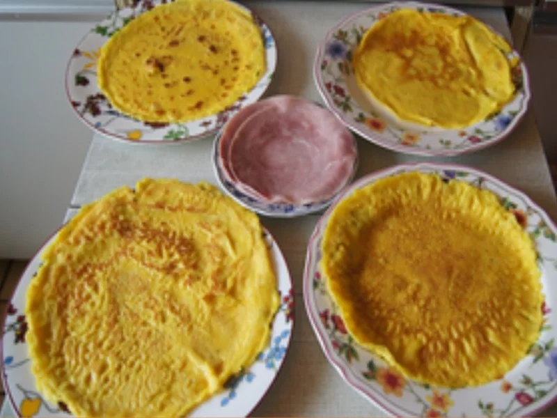 Rezept: Spargel im Pfannkuchen mit gekochten Schinken Bild Nr. 9 Spargel im Pfannkuchen mit gekochten Schinken - Rezept - Bild Nr. 9