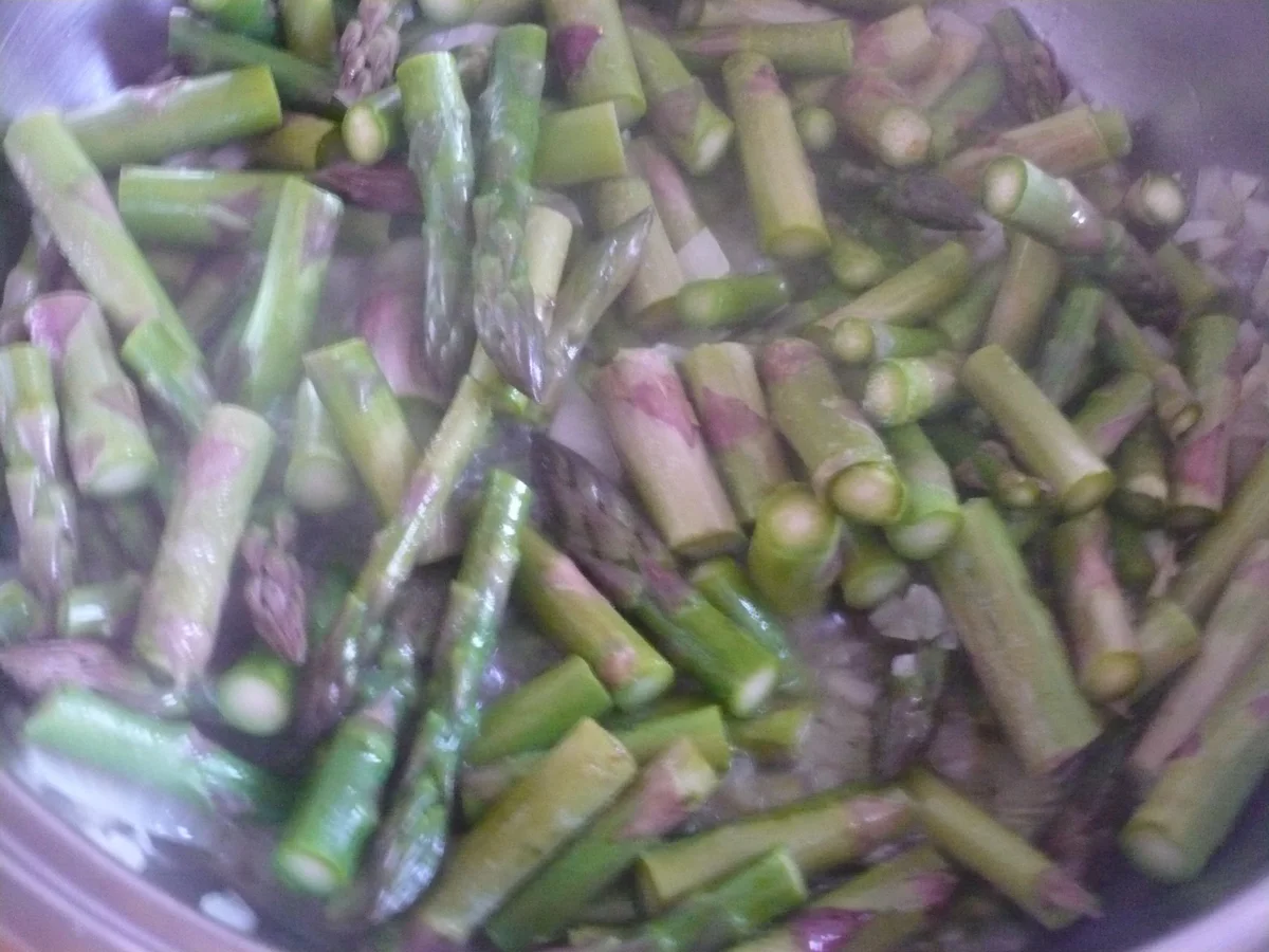 Spaghetti mit Spargel und Schinkensahnesoße - Rezept - Bild Nr. 3