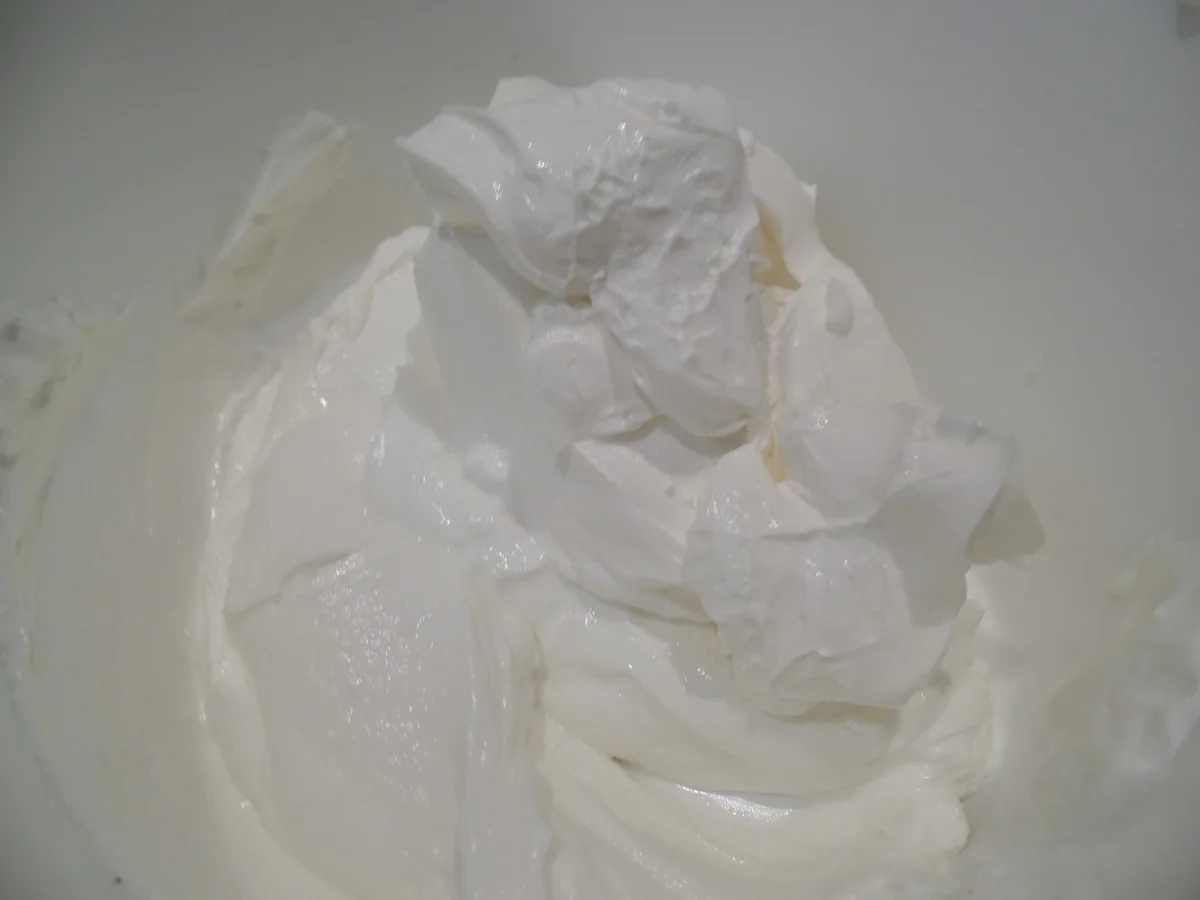 Rezept: Rote Bete-Waffeln mit Quark-Mascapone -Creme und Himbeersauce Bild Nr. 15728 Rote Bete-Waffeln mit Quark-Mascapone -Creme und Himbeersauce - Rezept - Bild Nr. 15728