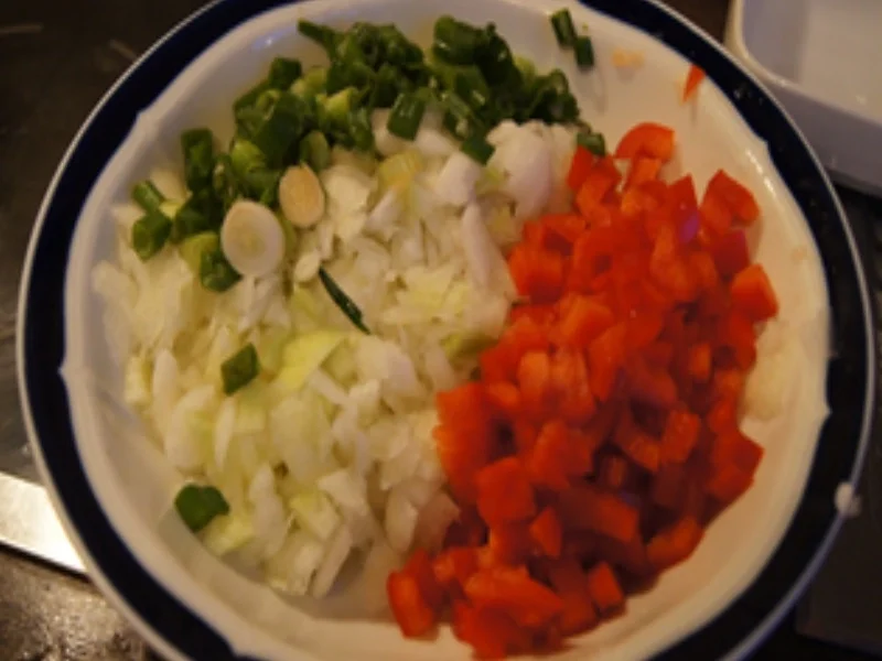 Rezept: Gefüllte Kohlrabis mit Hähnchenfleisch und Gemüse Bild Nr. 15753 Gefüllte Kohlrabis mit Hähnchenfleisch und Gemüse - Rezept - Bild Nr. 15753