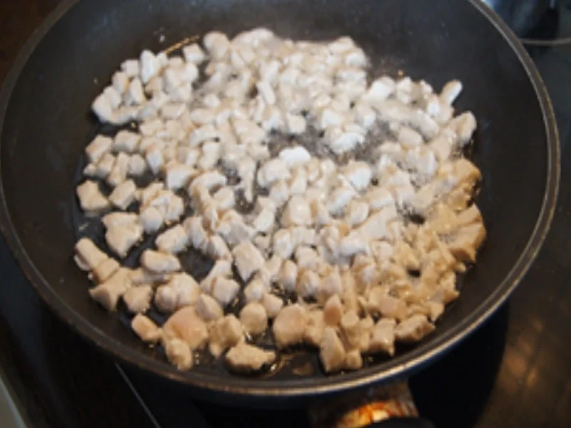 Rezept: Gefüllte Kohlrabis mit Hähnchenfleisch und Gemüse Bild Nr. 15756 Gefüllte Kohlrabis mit Hähnchenfleisch und Gemüse - Rezept - Bild Nr. 15756