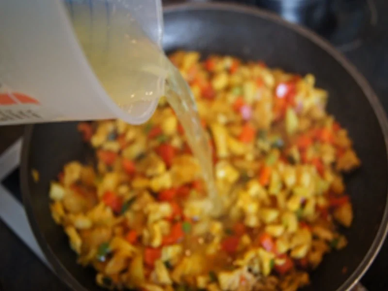 Rezept: Gefüllte Kohlrabis mit Hähnchenfleisch und Gemüse Bild Nr. 15759 Gefüllte Kohlrabis mit Hähnchenfleisch und Gemüse - Rezept - Bild Nr. 15759