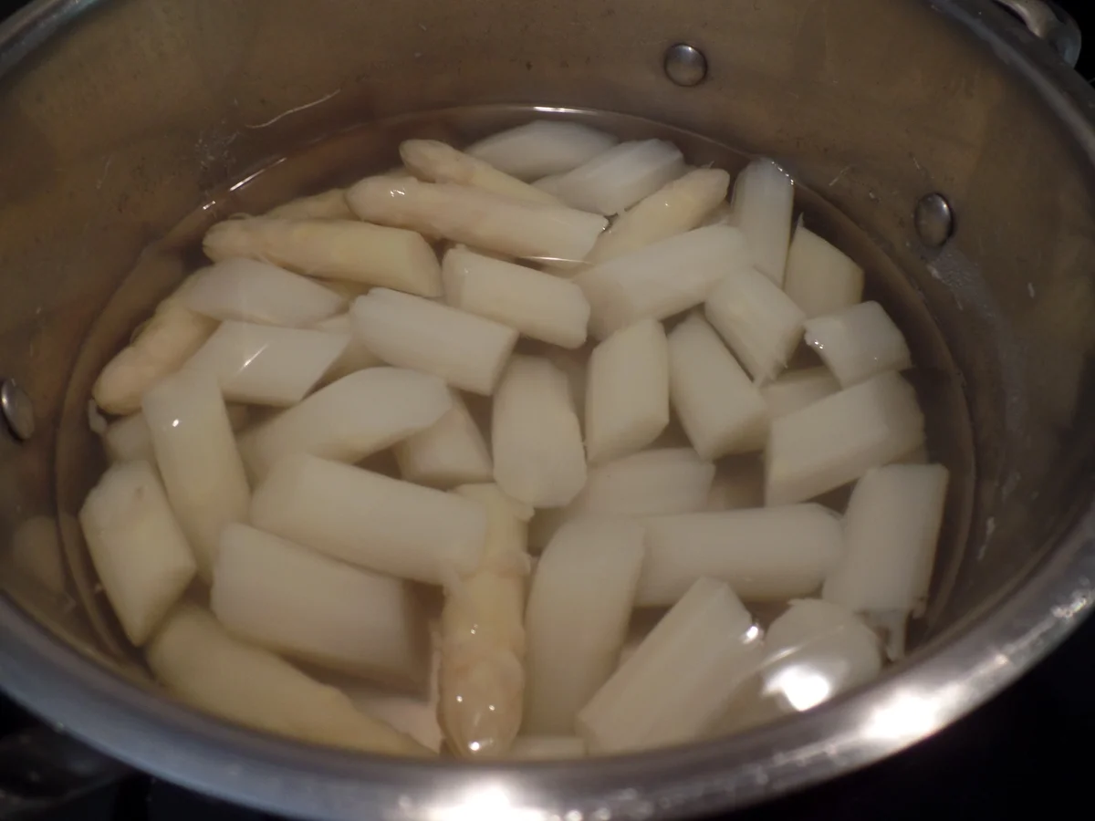 Rezept: Spargel-Schinken-Tarte Bild Nr. 15751 Spargel-Schinken-Tarte - Rezept - Bild Nr. 15751