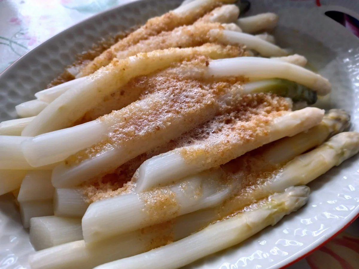 Schweinefilet mit Spargel und Pilzen - Rezept - Bild Nr. 15751