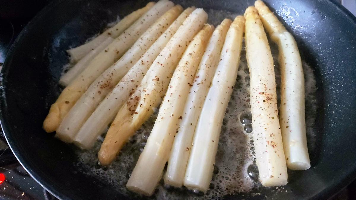 Quetschkartoffeln mit Spargel & Grie Soß - Rezept - Bild Nr. 15767