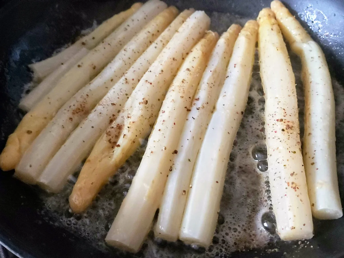 Quetschkartoffeln mit Spargel & Grie Soß - Rezept - Bild Nr. 15767