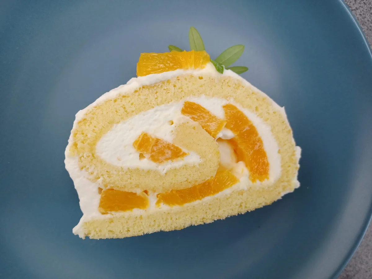Biskuitrolle mit Orangen - Rezept - Bild Nr. 15762