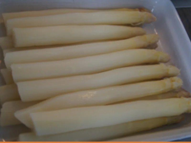 Spargel mit Stielkotelett und Drillingen - Rezept - Bild Nr. 8
