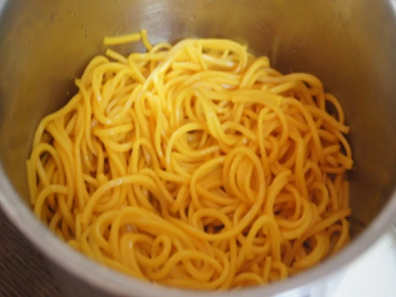 Asia-Nudeln mit Putenfleisch und Gemüse süßsauer - Rezept - Bild Nr. 15762