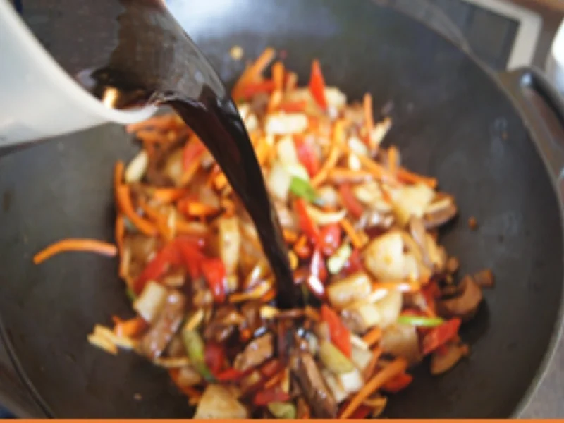 Asia-Nudeln mit Putenfleisch und Gemüse süßsauer - Rezept - Bild Nr. 15779