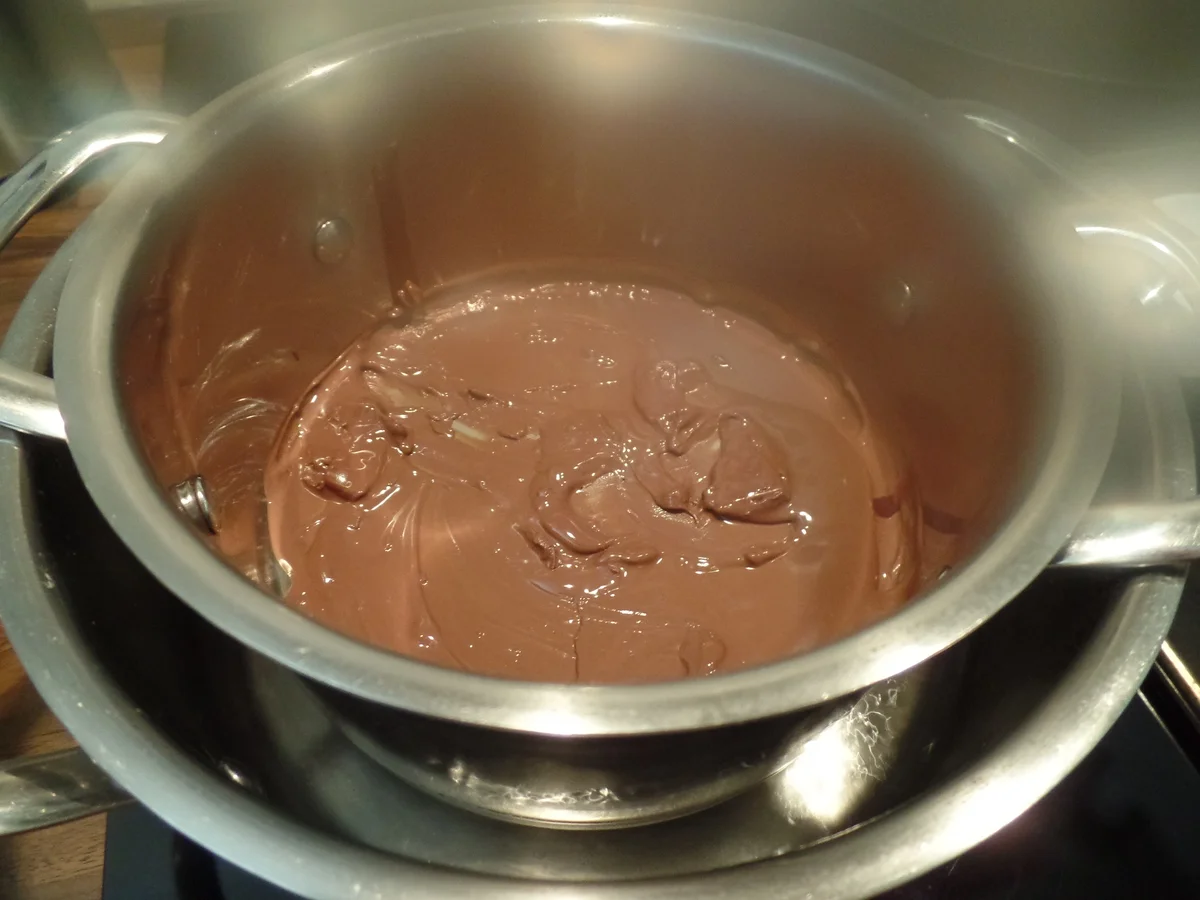 Rezept: Mini-Schoko-Gugelhupfe Bild Nr. 15764 Mini-Schoko-Gugelhupfe - Rezept - Bild Nr. 15764