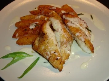 Rezept: Petersfisch mit sautierten Kürbisstücken und Estragonsauce Petersfisch mit sautierten Kürbisstücken und Estragonsauce - Rezept