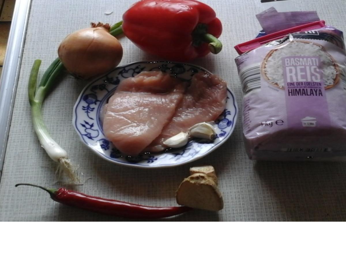 Putenfleisch-Gemüse-Wok mit gelben Basmatireis - Rezept - Bild Nr. 3
