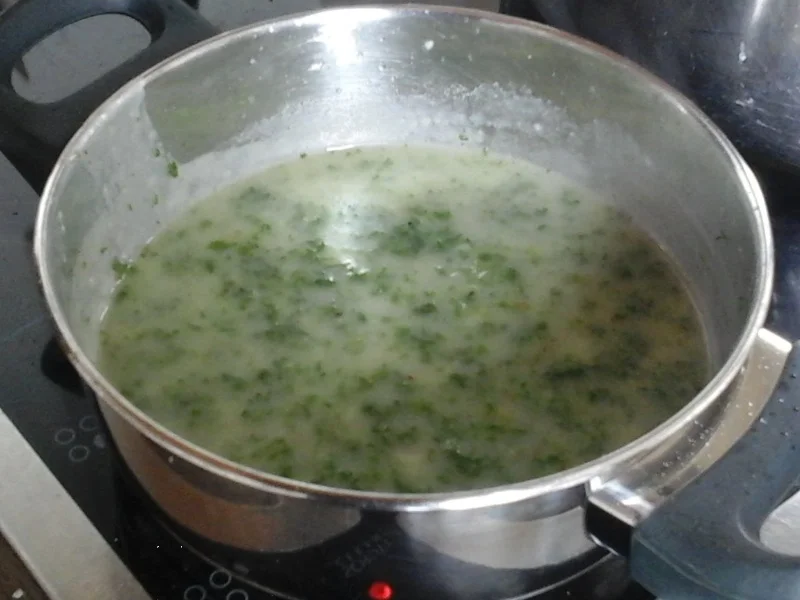 Rezept: Zweierlei Spargel mit Petersiliensauce, Schlemmerfilet und Drillingen Bild Nr. 15770 Zweierlei Spargel mit Petersiliensauce, Schlemmerfilet und Drillingen - Rezept - Bild Nr. 15770