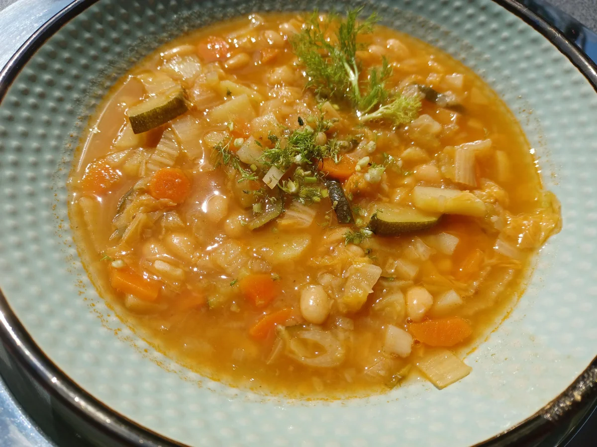 Rezept: Minestrone - kulinarische Weltreise 05/2022 Bild Nr. 3 Minestrone - kulinarische Weltreise 05/2022 - Rezept - Bild Nr. 3