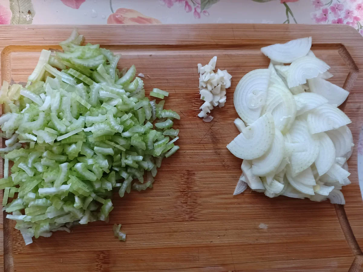 Rezept: Minestrone - kulinarische Weltreise 05/2022 Bild Nr. 15766 Minestrone - kulinarische Weltreise 05/2022 - Rezept - Bild Nr. 15766