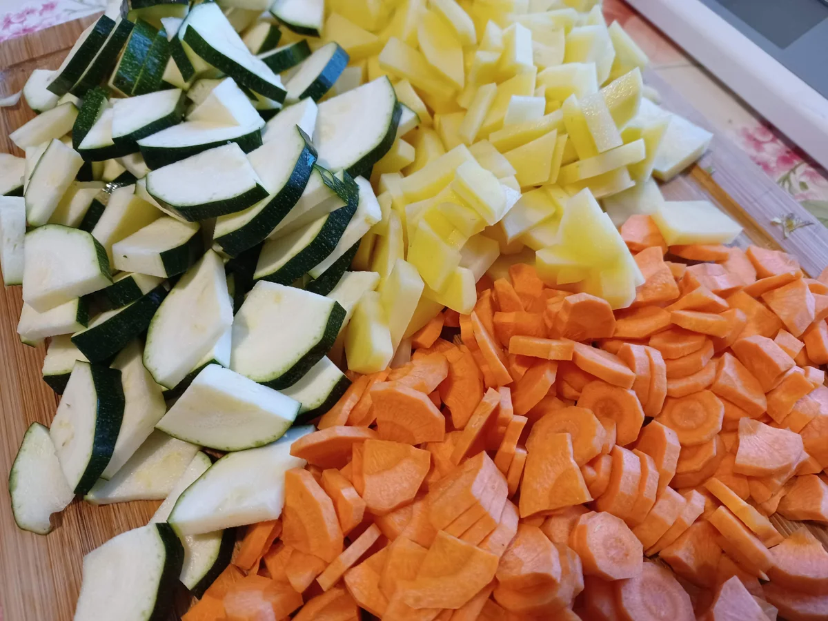 Rezept: Minestrone - kulinarische Weltreise 05/2022 Bild Nr. 15768 Minestrone - kulinarische Weltreise 05/2022 - Rezept - Bild Nr. 15768