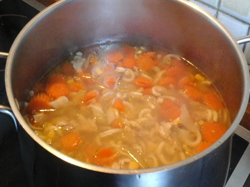 Rezept: Hähnchen-Gemüse-Nudel-Topf Bild Nr. 15782 Hähnchen-Gemüse-Nudel-Topf - Rezept - Bild Nr. 15782