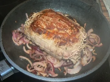 Rezept: Rinderrollbraten in pikanter Sauce Rinderrollbraten in pikanter Sauce - Rezept