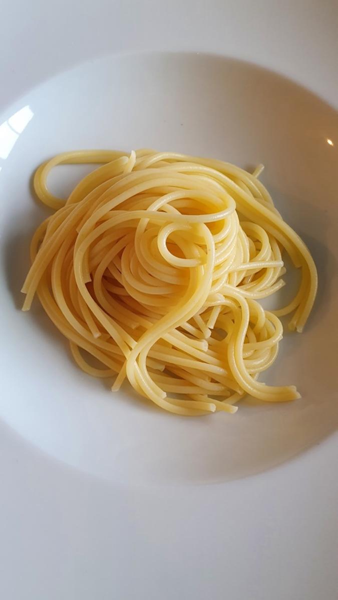 Spaghetti (Teil 2) plus Sosse und Hackfleisch - Rezept - Bild Nr. 15781